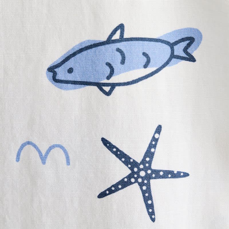 Completo da bambino composto da maglietta e pantaloncini bianchi con stampa di pesci. - image 7