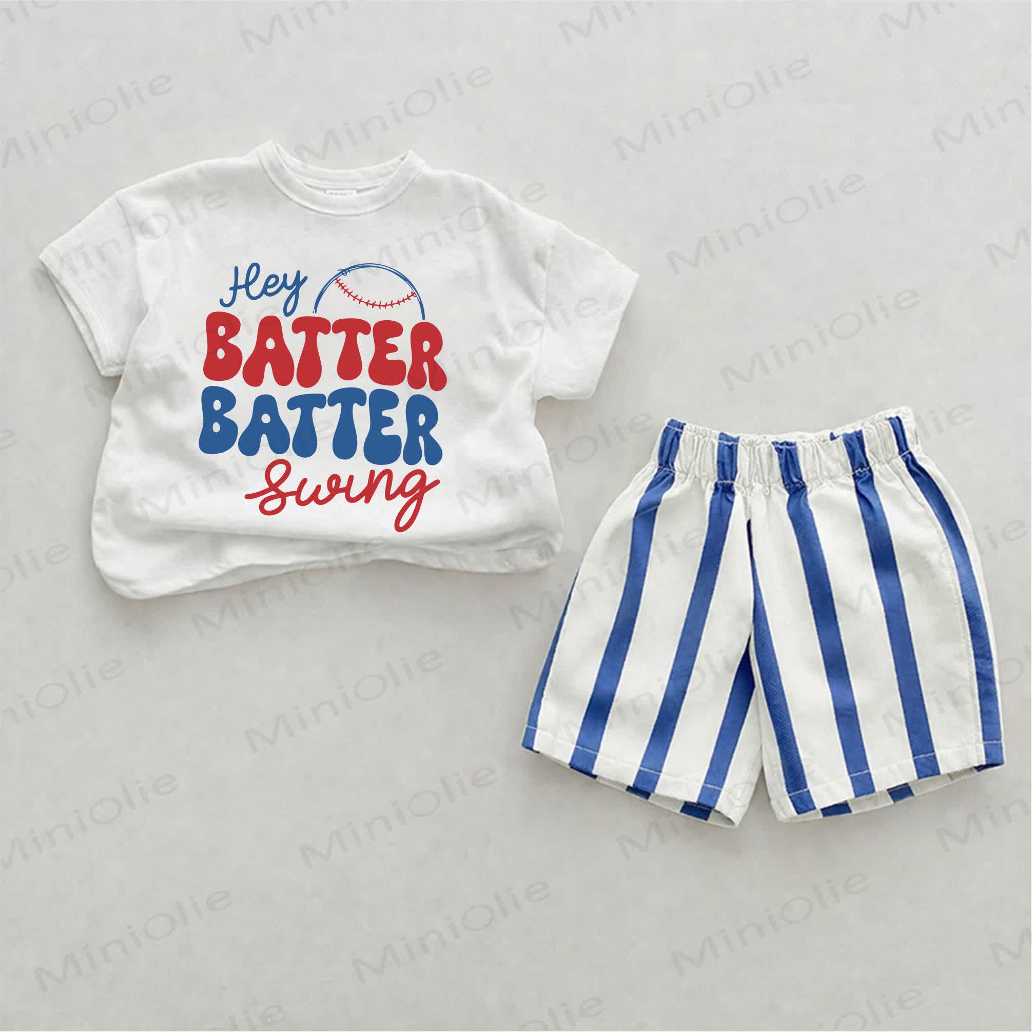 Completo da baseball per neonati HEY BAYYER BATTER SWING con pantaloncini a due pezzi a righe verticali blu. - Bianco e Blu - 2-3T - image 1