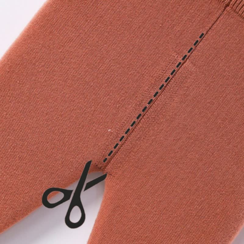 Completo da neonato composto da maglione e pantaloni in maglia a forma di orsetto. - image 8