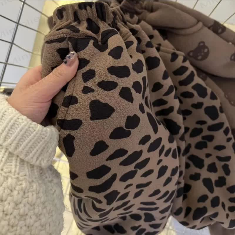 Pantaloni con stampa leopardata e foderati in pile per bambini - image 4