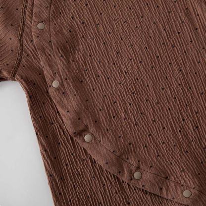 Tutina per neonati con pois e orsetto, chiusura frontale con bottoni. - image 7