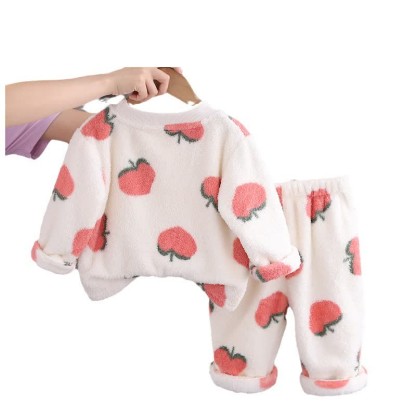 Pigiama in pile con fragole per bambini, set da 2 pezzi - image 10