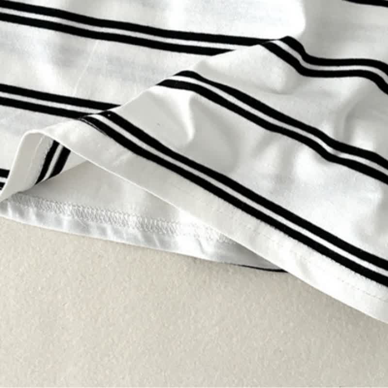T-shirt girocollo a righe ricamata per bambini - image 10