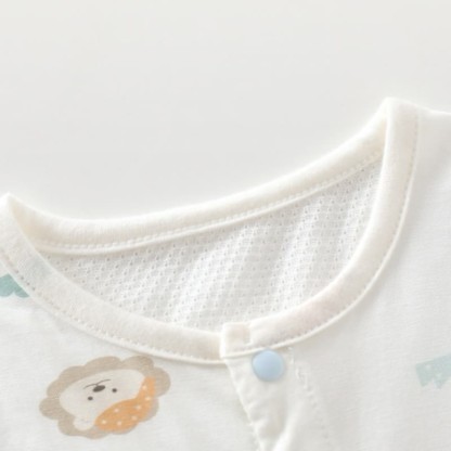 Tutina pigiamino bianco per neonati con stampa animalier - image 5