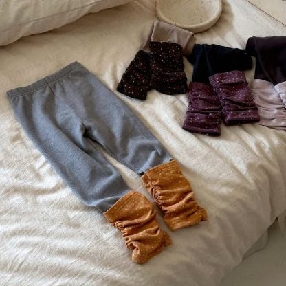 Leggings a pois con orlo a balze per bambina - Grigio chiaro - 4-5T - image 3