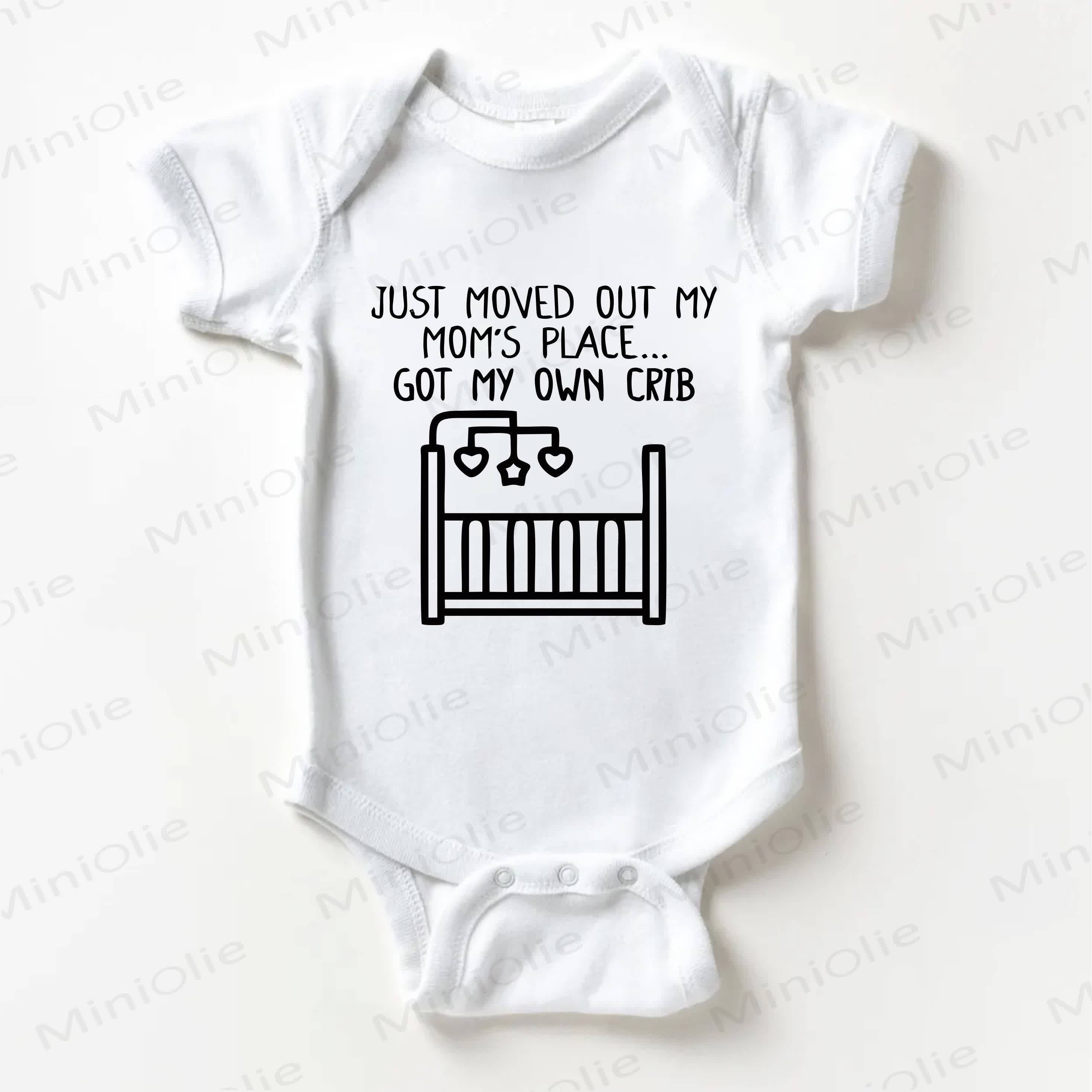 MI SONO APPENA TRASFERITA DA CASA DI MIA MADRE E HO LA MIA CULLA PERSONALE Body bianco con stampa per culla da neonato - Bianco - 18-24 mesi - image 1