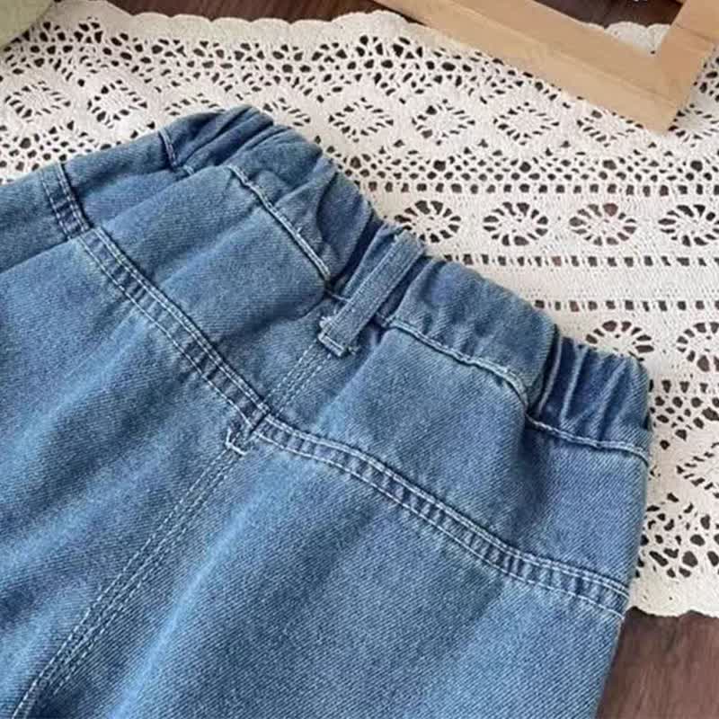 Pantaloni in denim con fiocco ricamato per bambini piccoli - image 5