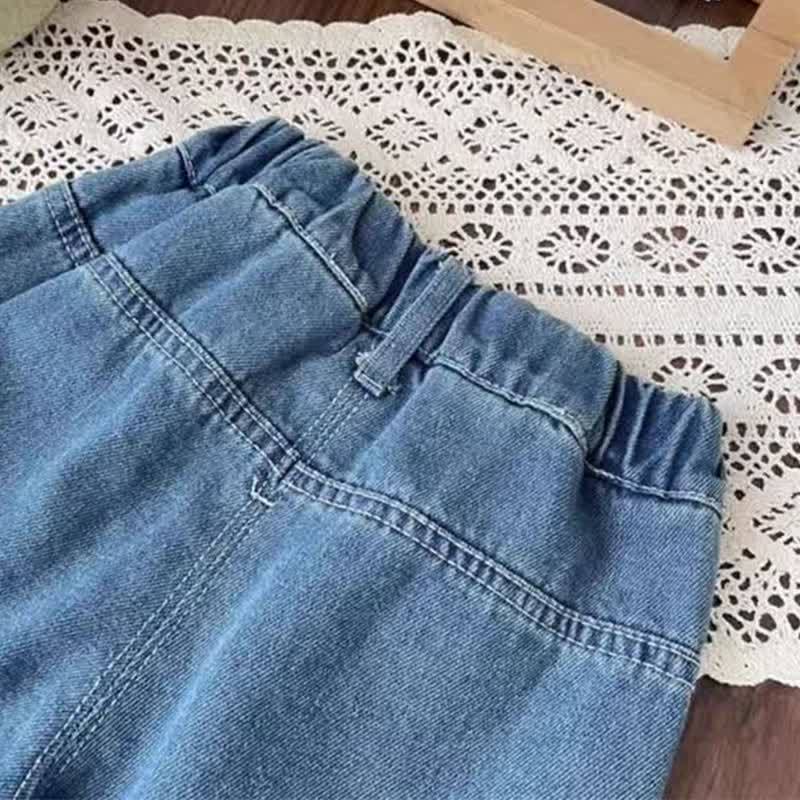 Pantaloni in denim con fiocco ricamato per bambini piccoli - image 5
