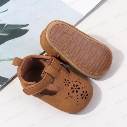 Scarpe con grazioso motivo floreale per bambina - image 16