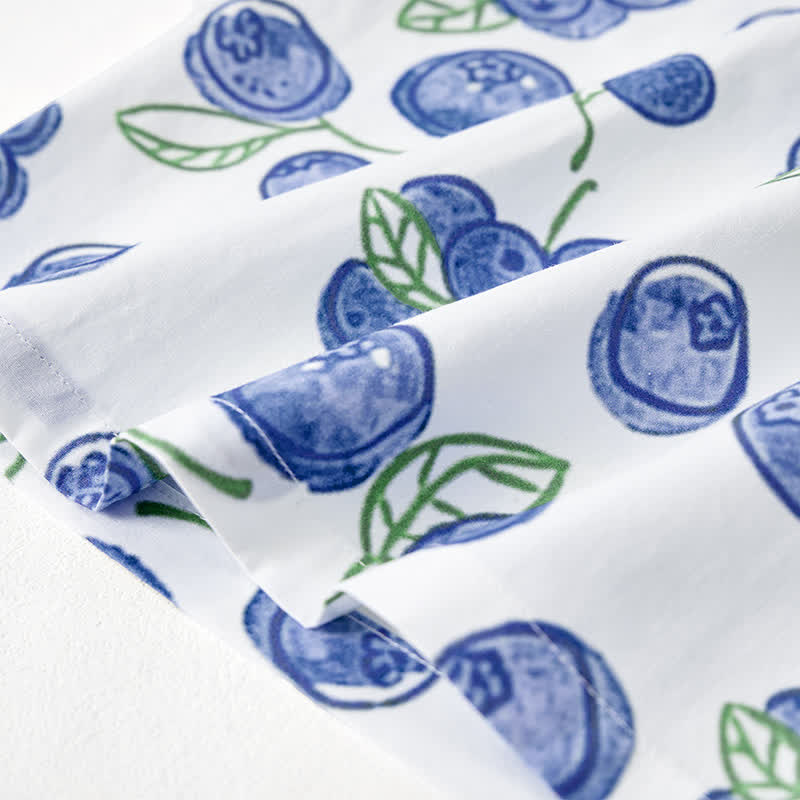 Completo da neonata/bambina composto da top e pantaloncini bianchi con stampa di mirtilli, due pezzi. - image 6