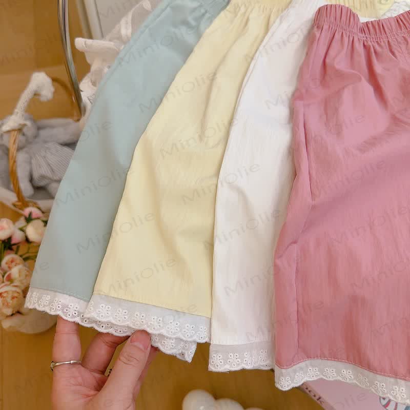 Pantaloni casual essenziali in pizzo per bambina - image 4