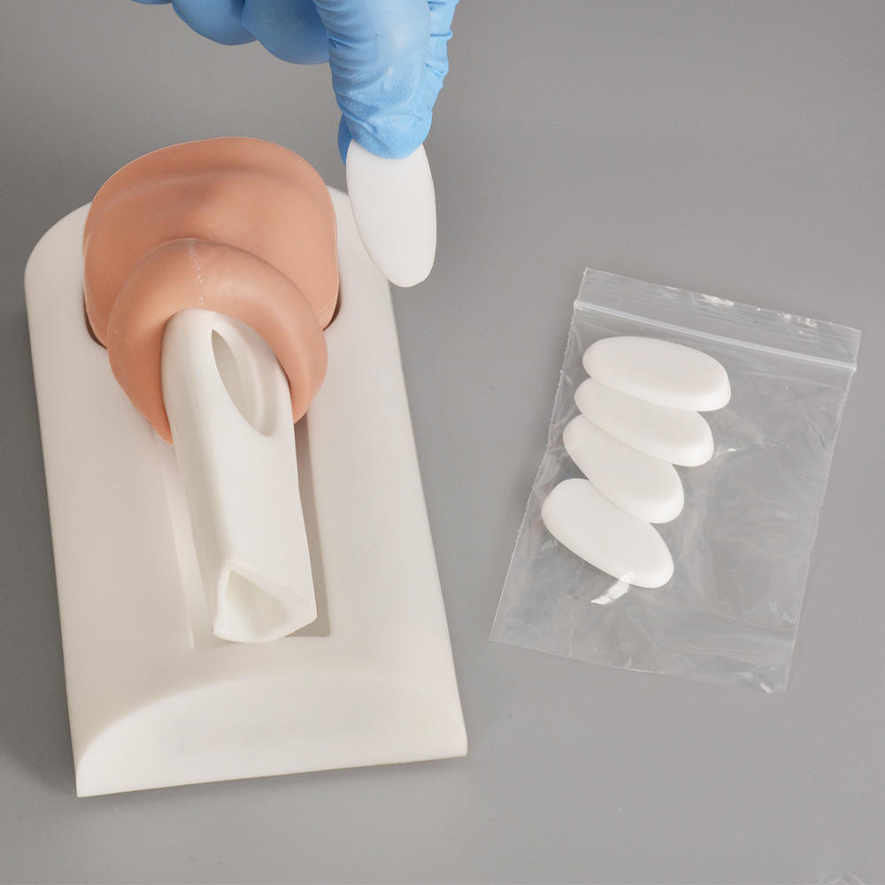 Tibial IO training kit with accessories