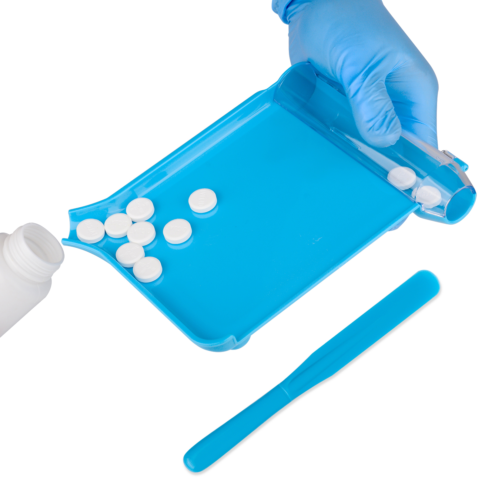 Pour Pills Into Bottles Using Pill Counting Tray