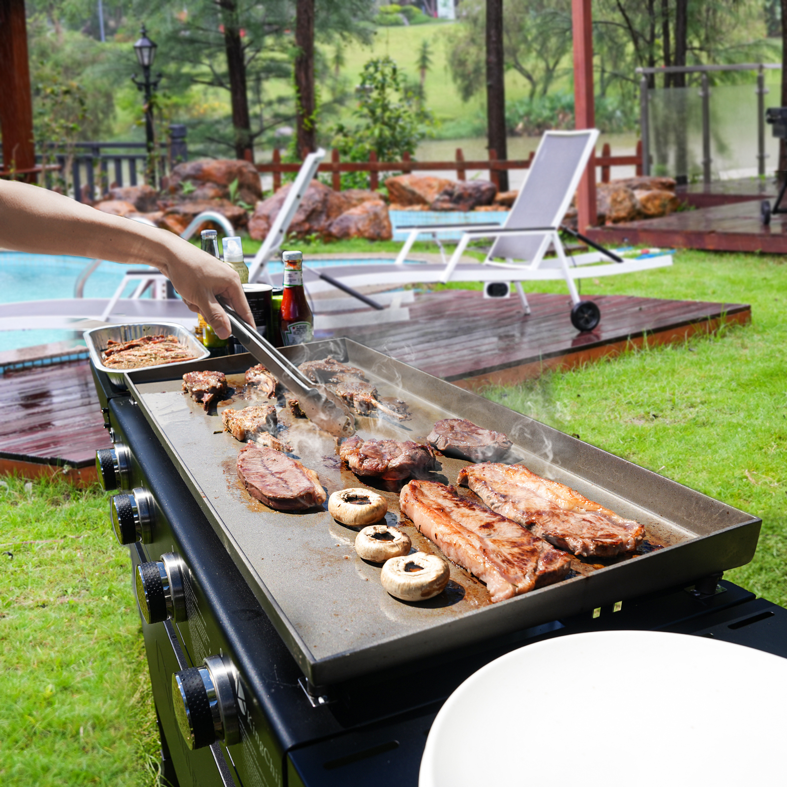 KingChii 4-Burner 32" Propane Griddle Outdoor Flat Top Gas Grill Griddle for Camping, Tailgating, BBQ, Backyard & Patio