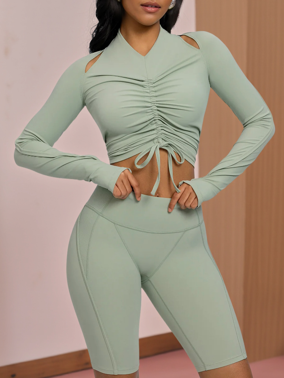 Long Sleeve Ruched Workout Slim Fit Cropped Tops