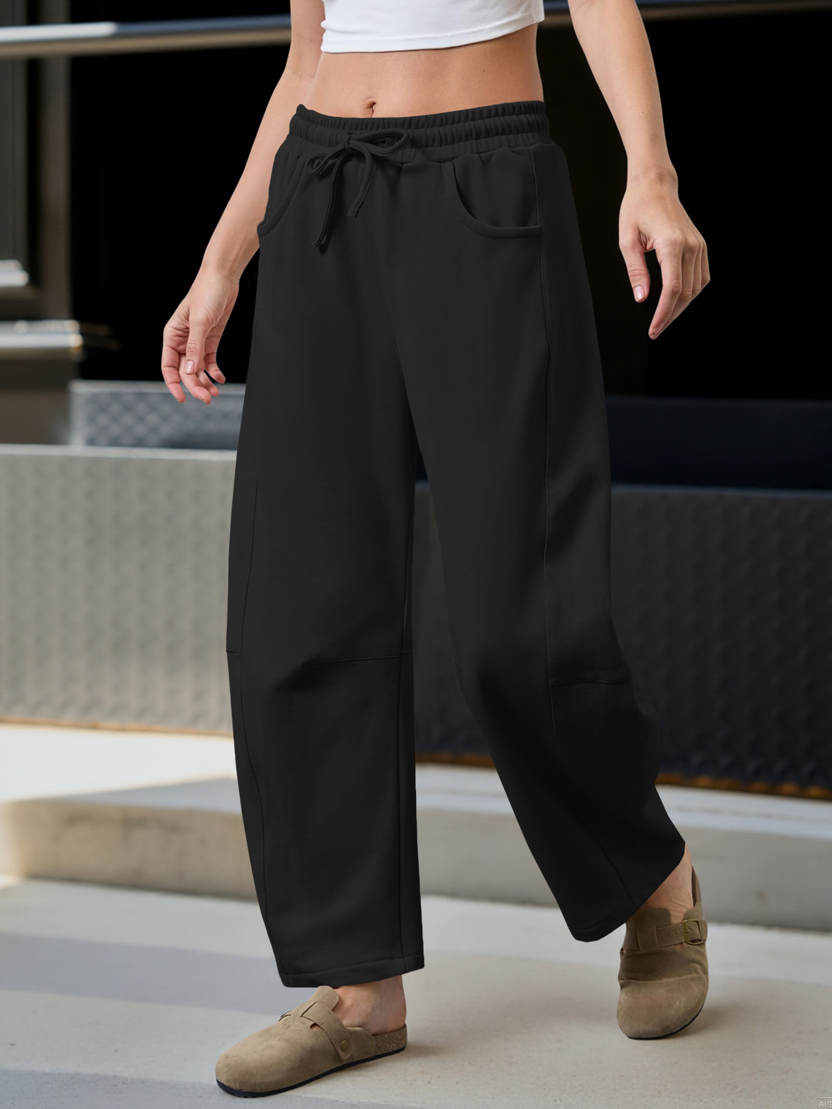 Barrel Leg Elastic Waist Sweatpant