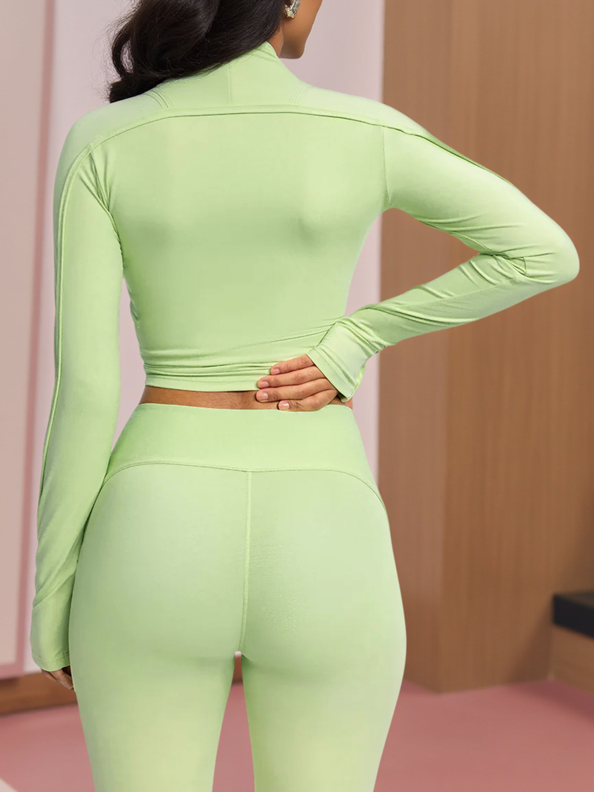 Long Sleeve Ruched Workout Slim Fit Cropped Tops