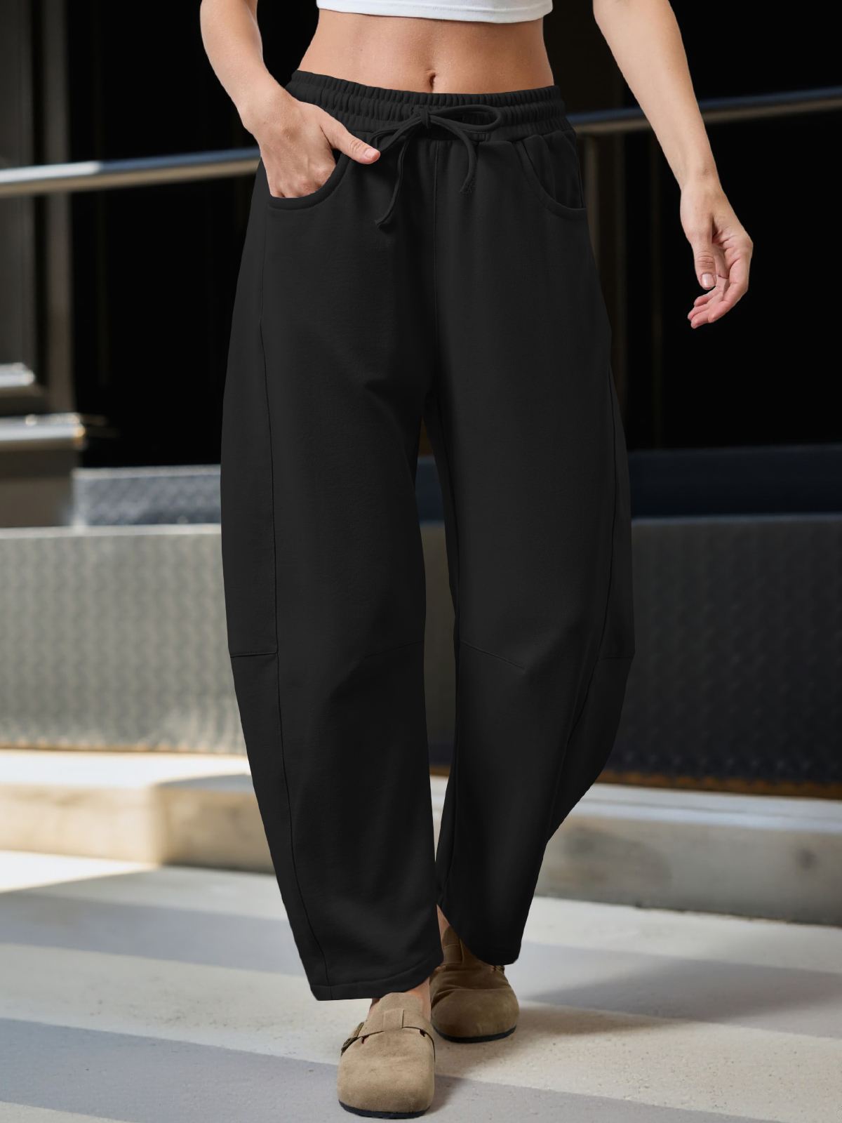 Barrel Leg Elastic Waist Sweatpant