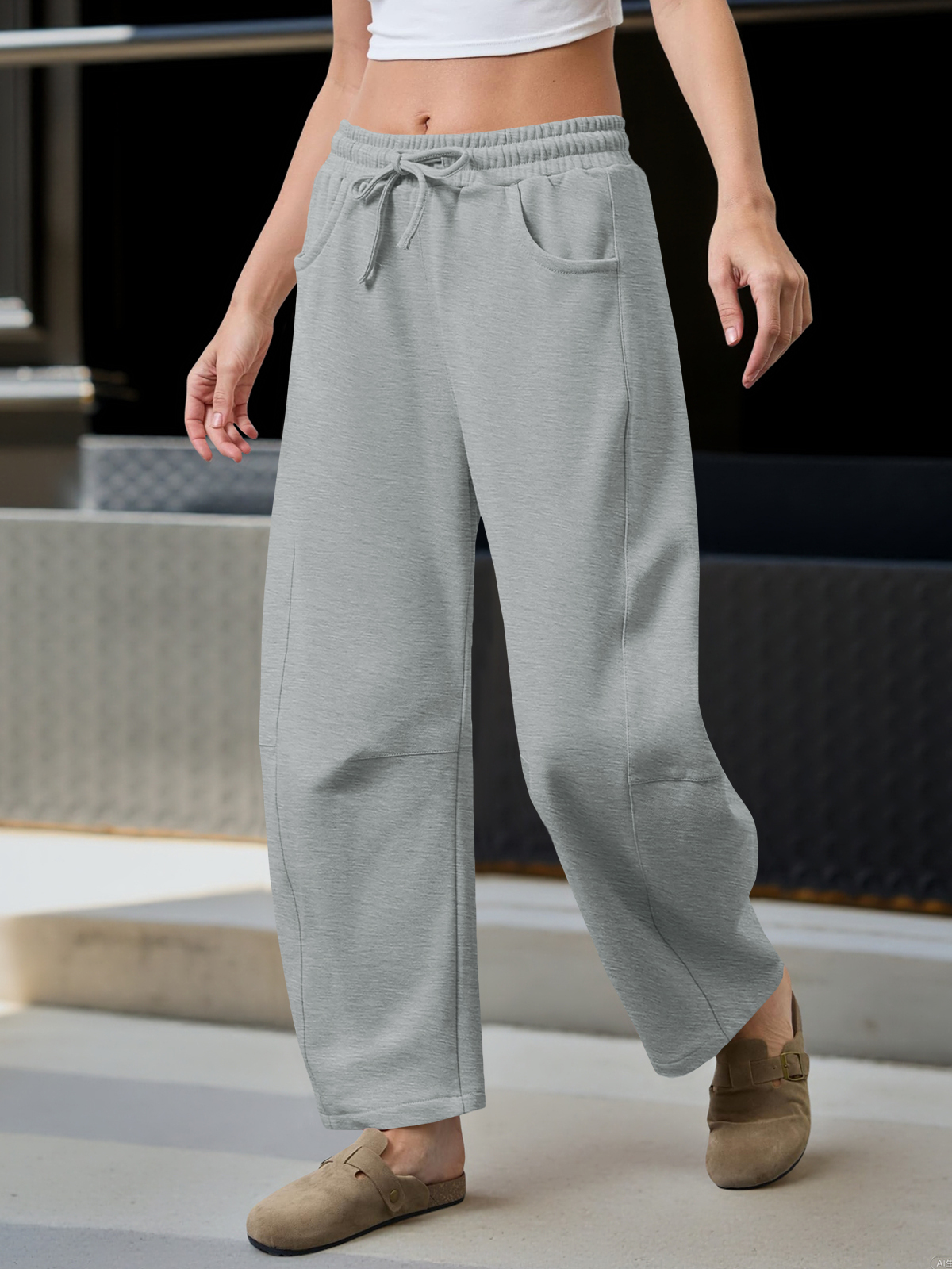 Barrel Leg Elastic Waist Sweatpant