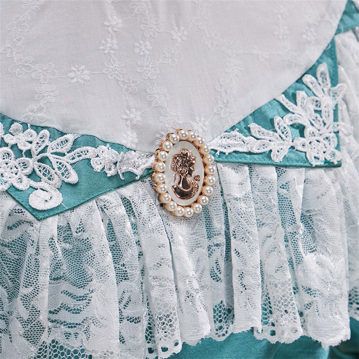 Victorian Off-Shoulder Green Dress - Elegant Anime Cosplay Costume | Astricos-Astricos