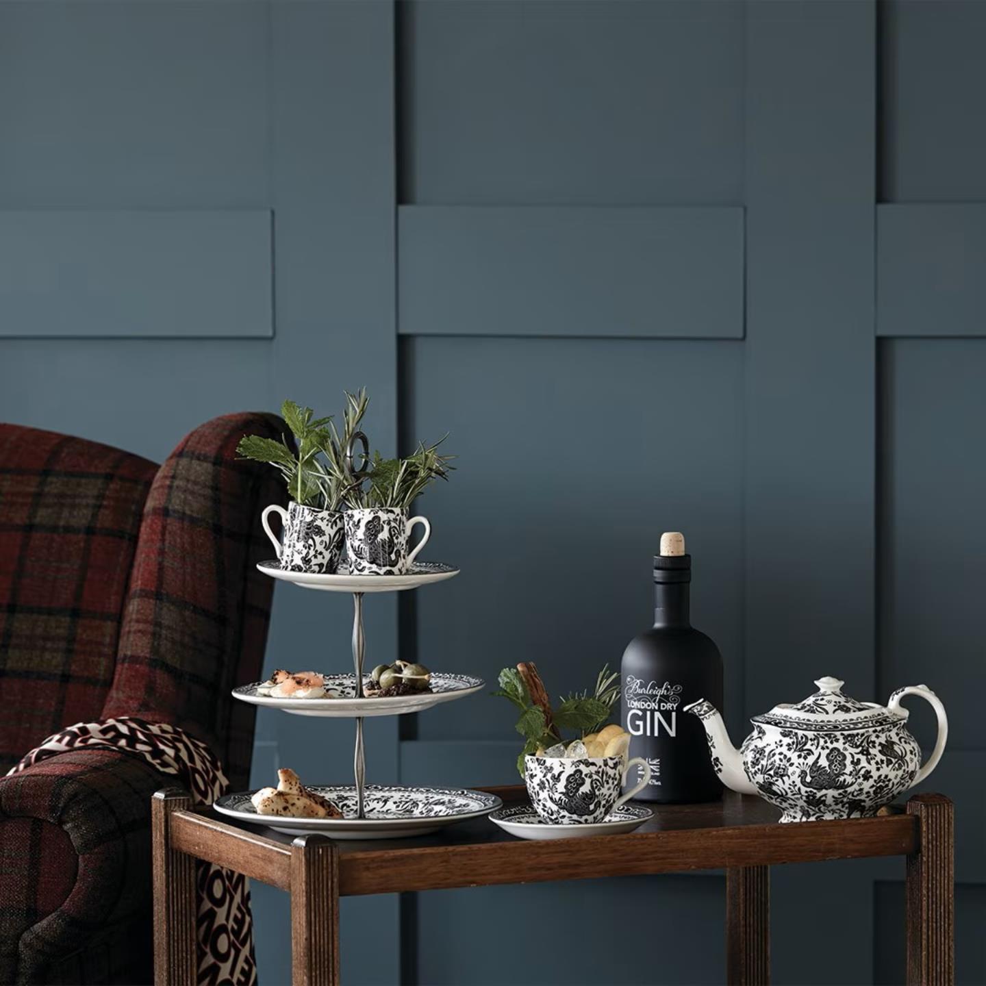 Black Regal Peacock Breakfast Cup 3 Piece Gift Set