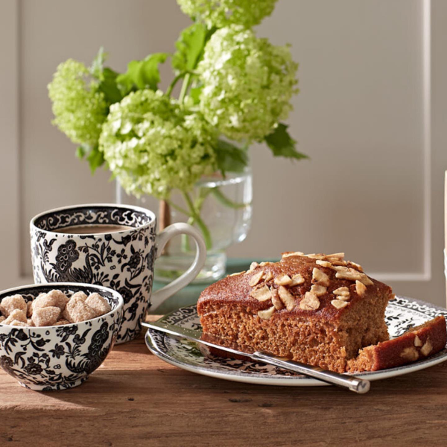 Black Regal Peacock Osborne Mug