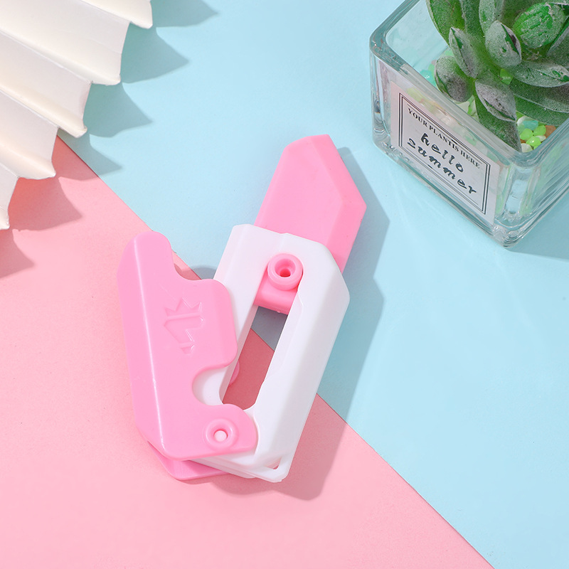 🔥2023 Hot Sale🔥3D Gravity Carrot Knife Decompression Toy