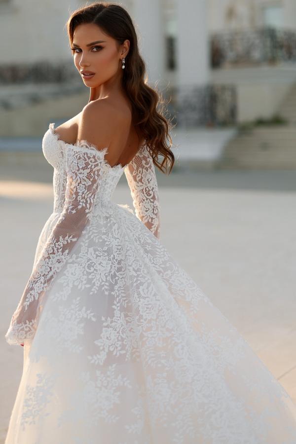 Off Shoulder Long Sleeves Aline Wedding Dresses Sweetheart Floral Lace Bridal Dress with Chapel Train-newarrivaldress