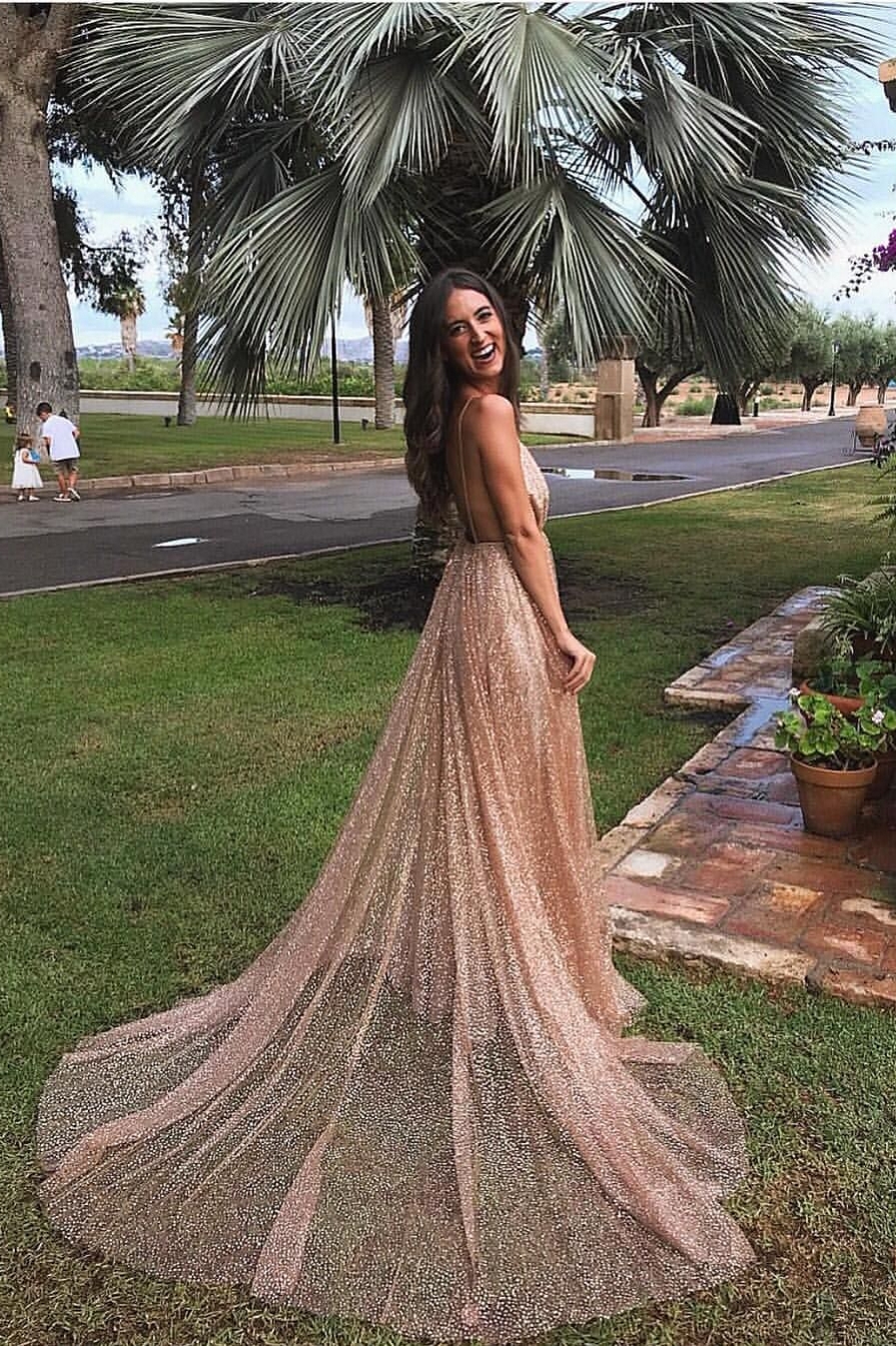 Glamorous Sequins A-Line Long Prom Gowns | 2021 Spaghetti Straps V-Neck Evening Dress-newarrivaldress