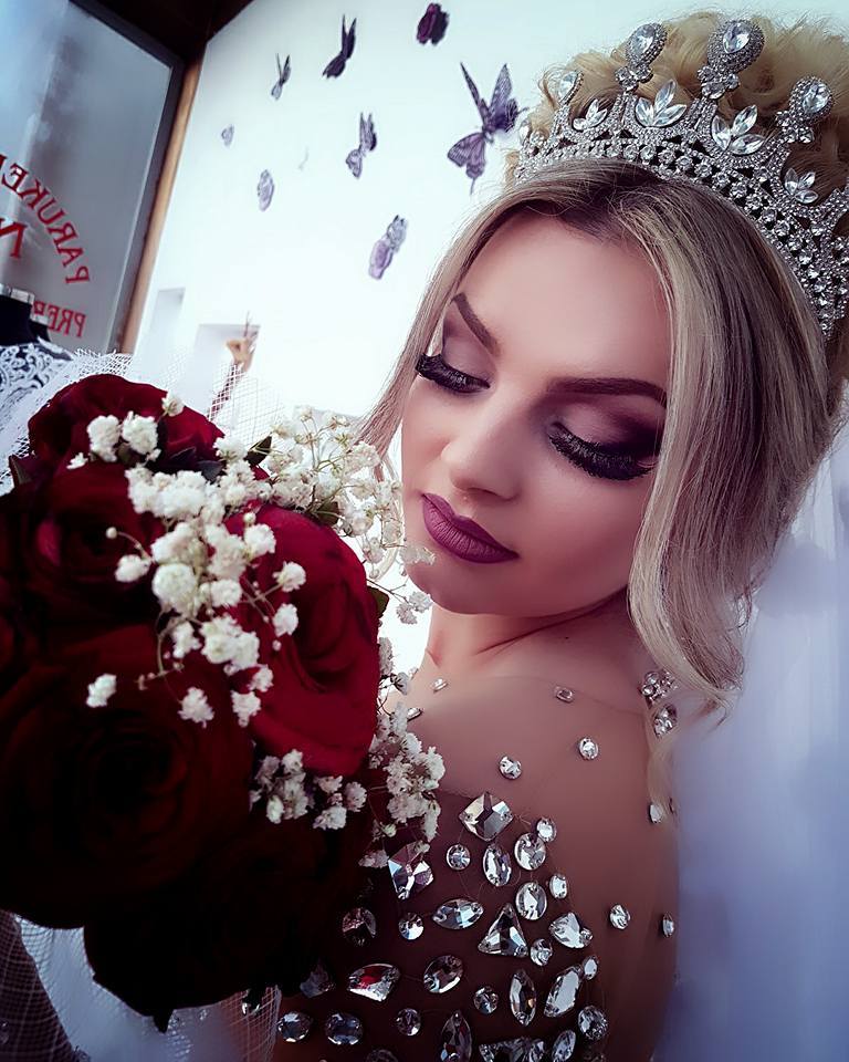 Brilliant Jewel Long Sleeve Crystals Ball Gown Wedding Dresses-newarrivaldress