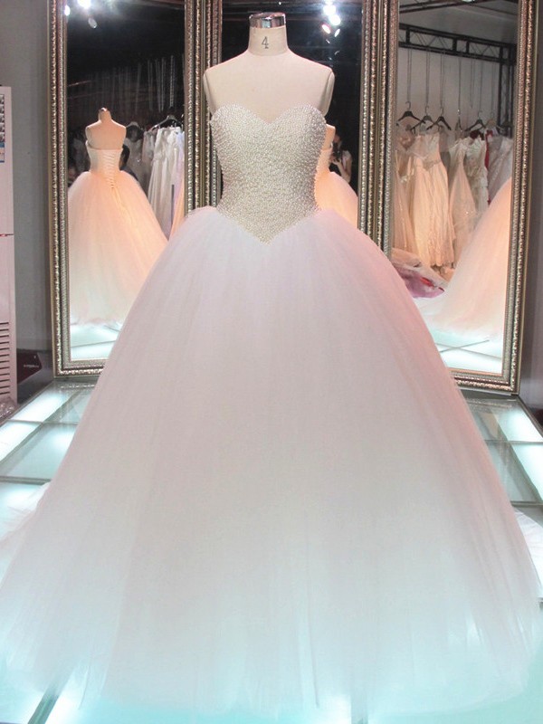Sweetheart Tulle Pearls Glamorous Princess Elegant Ball Gown Wedding Dresses-newarrivaldress