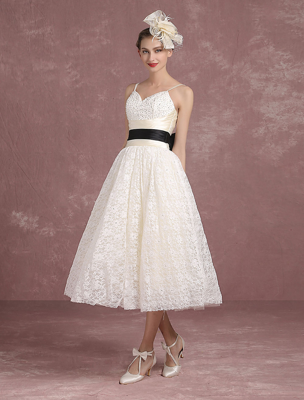 Summer Wedding Dresses Lace Vintage Spaghetti Strap Ivory Bridal Gown With Ribbon Sash