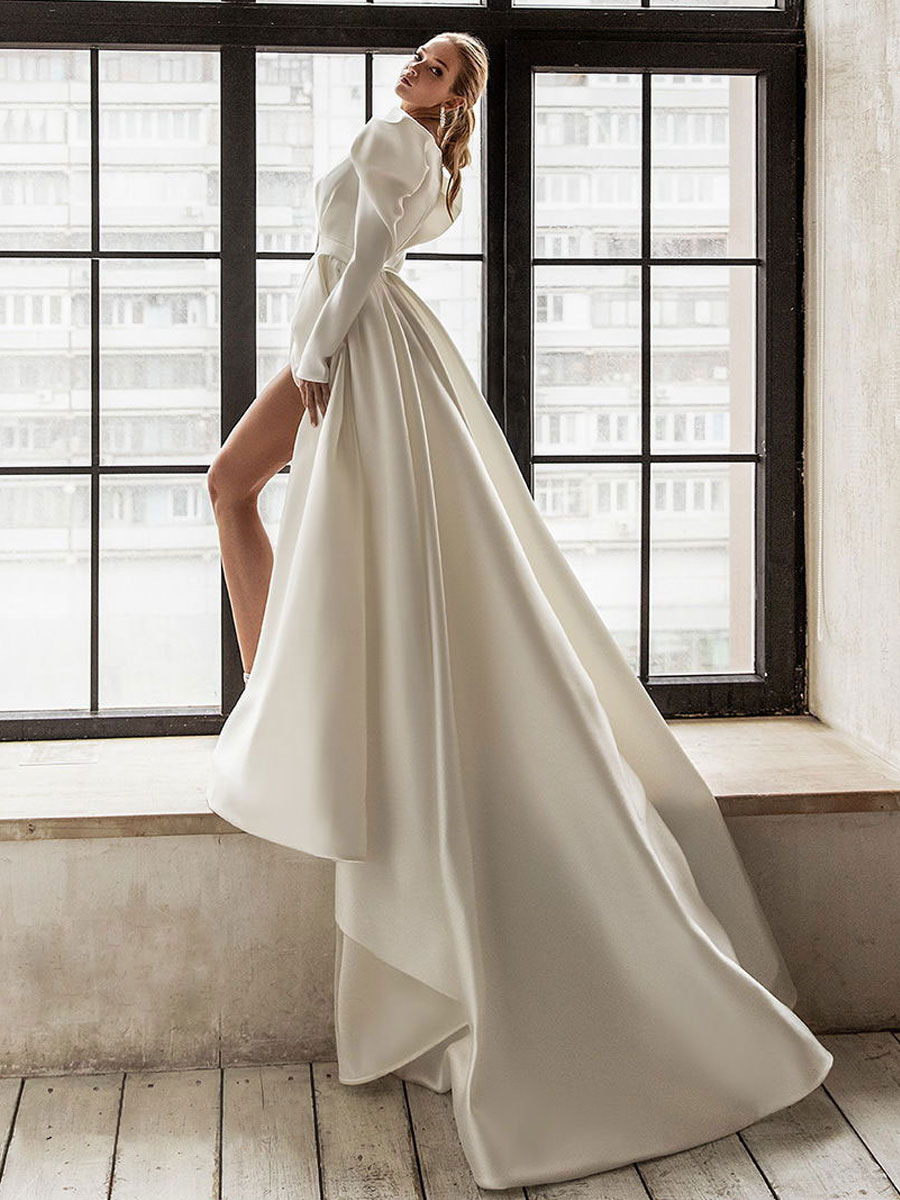 Vintage Wedding Dress White Bridal Dresses Long Sleeves Wedding Dress V Neck A Line With Train Bridal Gowns-newarrivaldress