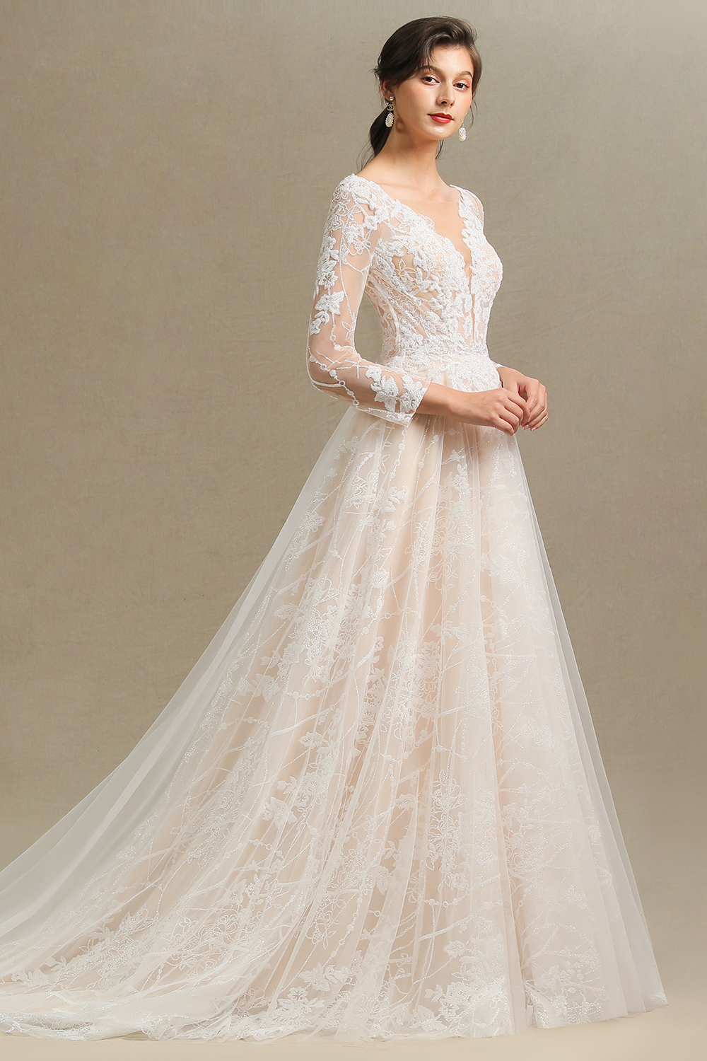 Glamorous Ivory Lace Appliques Wedding Dress Tulle Long Sleeve Bridal Gowns-newarrivaldress