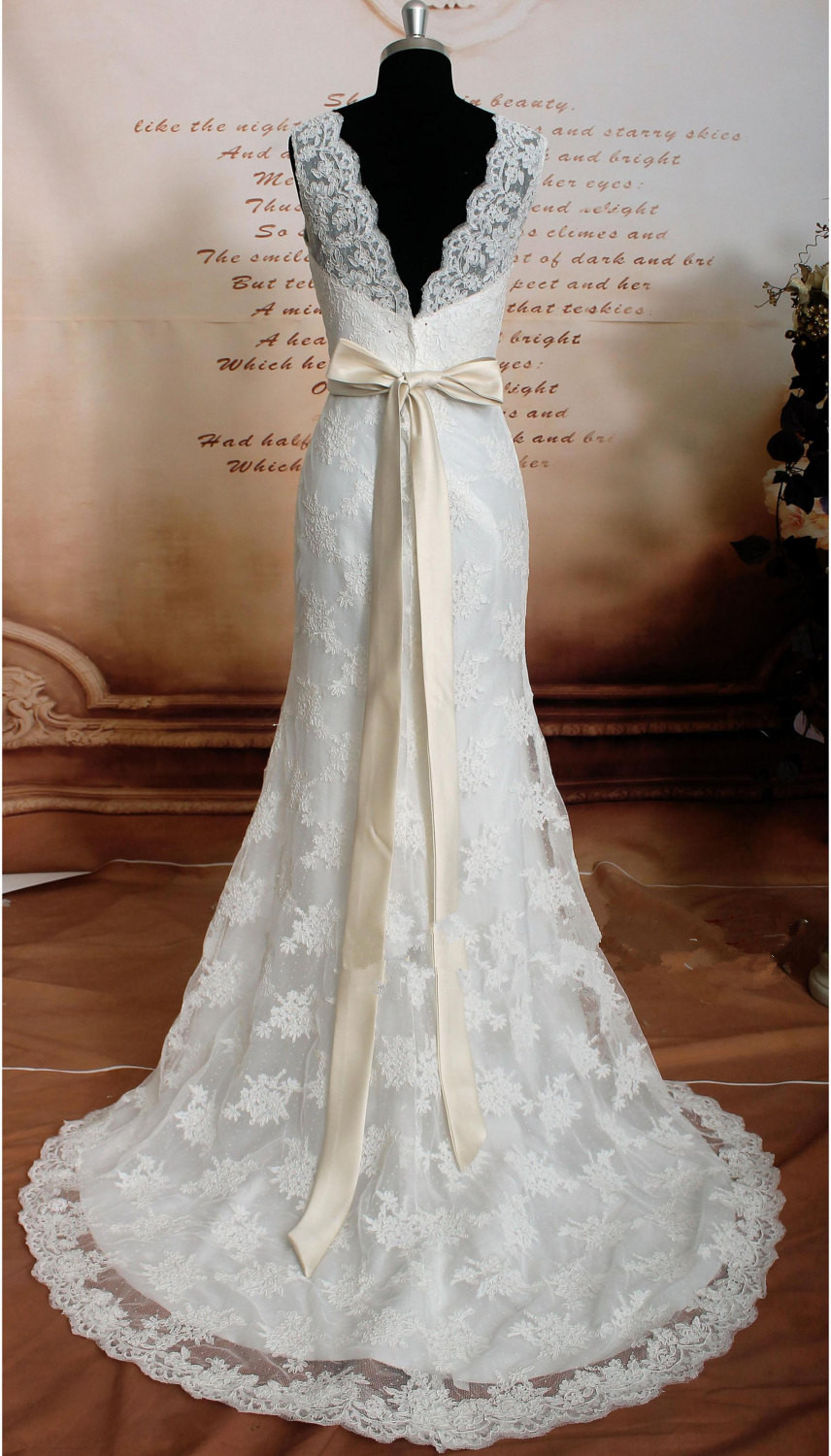 Close-fitting Lace Wedding Dresses | Sleeveless Simple Bridal Gowns with Sash-newarrivaldress
