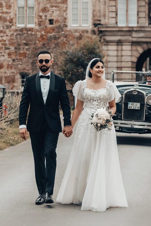 Elegant Square Neck Tulle Lace A-line Wedding Dresses Short Sleeves Princess Wedding Gown-newarrivaldress
