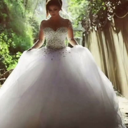 Sweetheart Crystalss Ball Gown Wedding Dress See Through Long Sleeve -up Princess Chapel Train Wedding Gowns