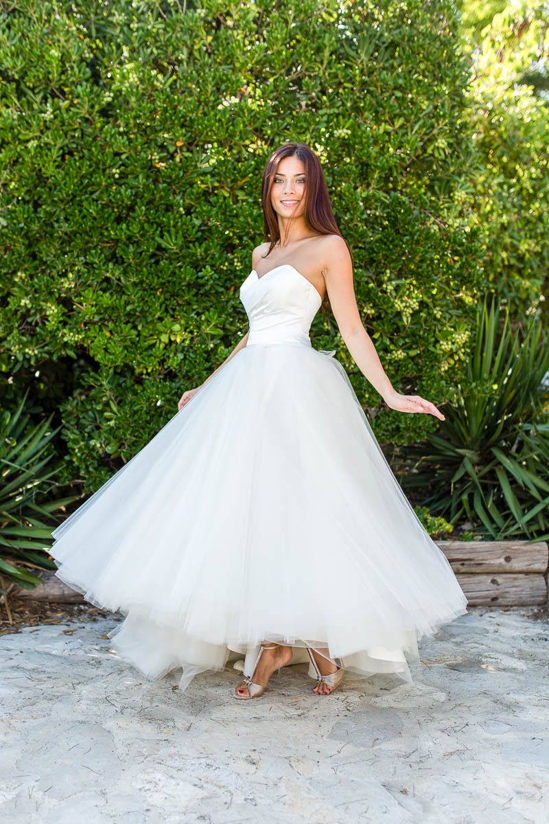 Ball Gown Simple Floor-length Half-sleeves Sexy Off The Shoulder Wedding Dresses-newarrivaldress