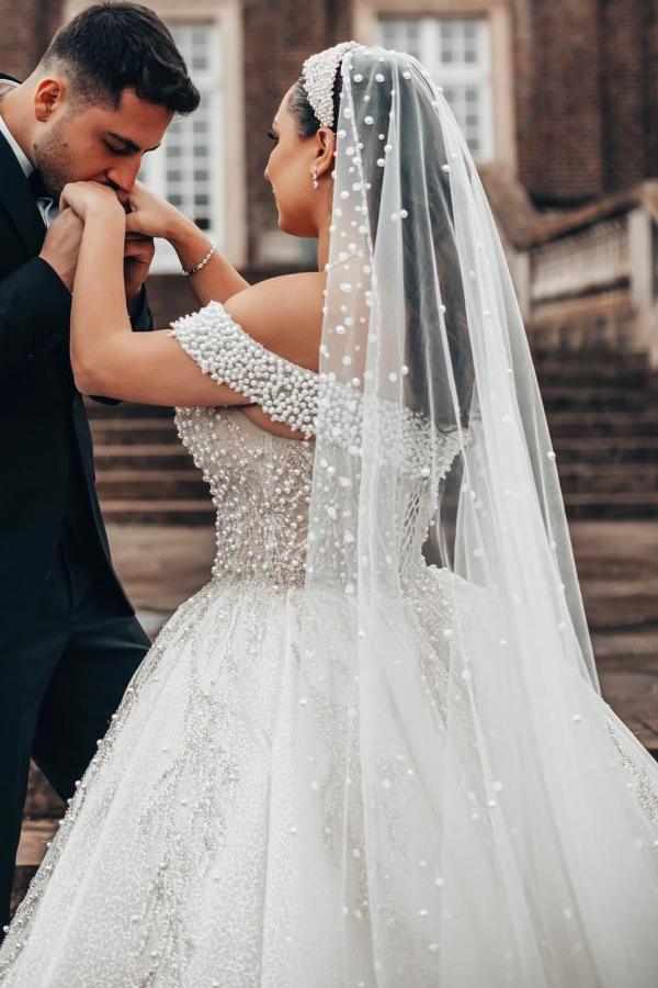 Elegant Off-the-Shoulder White Lace Ball Gown Sweetheart A-line Wedding Dress with Pearls-newarrivaldress