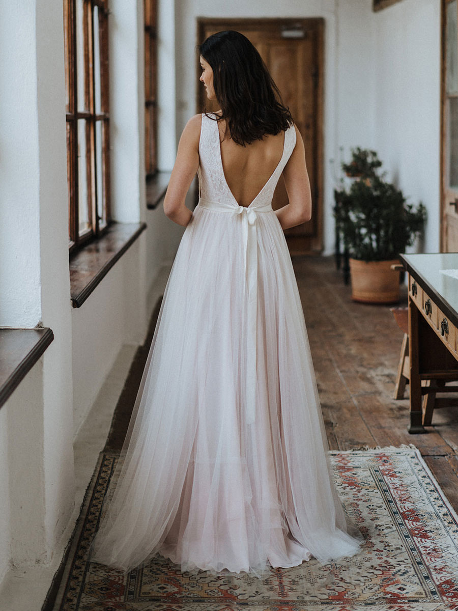 Simple Wedding Dress Backless Bridal Gowns Chiffon V-Neck A-Line Bridal Dresses-newarrivaldress