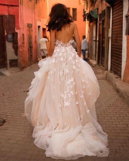 Flowers Tulle Glamorous V-Neck Sleeveless Wedding Dresses-newarrivaldress