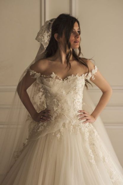 Beautiful Tulle Off The Shoulder Elegant Lace Appliques Wedding Dress-newarrivaldress
