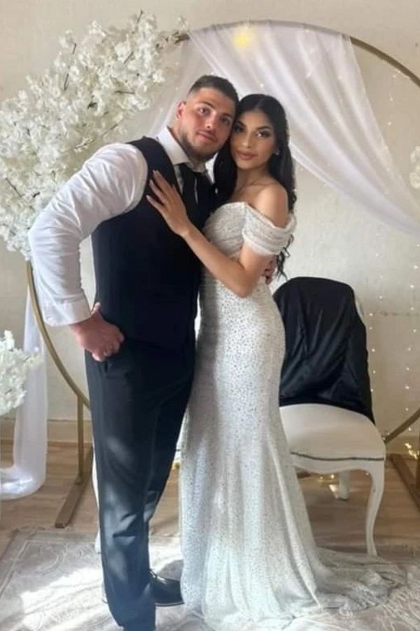 Off the Shoulder Chapel Sequined Floor Length Wedding Dress-newarrivaldress