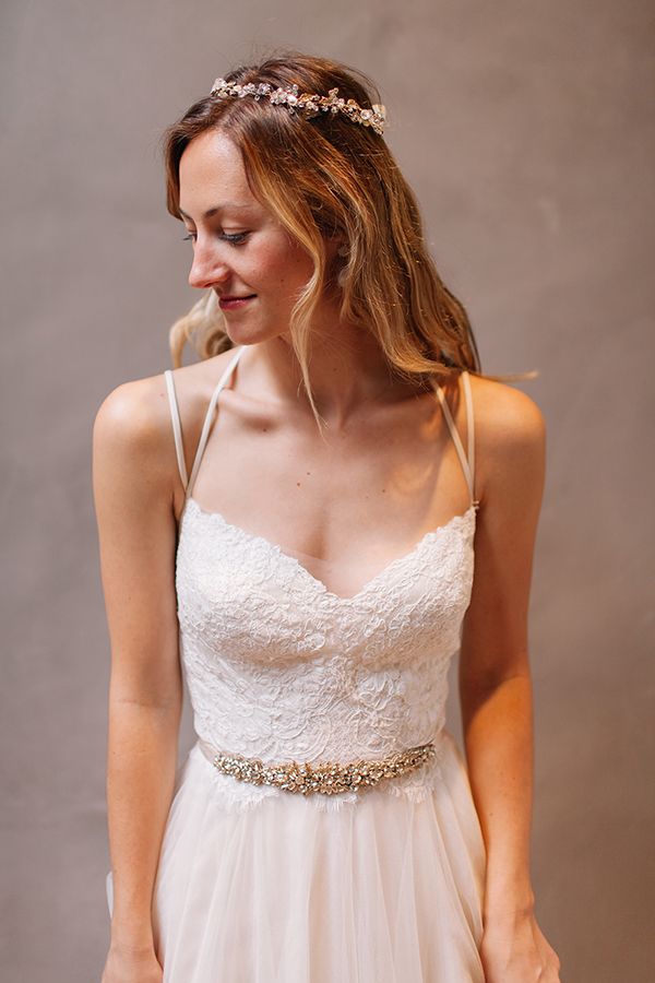 New Arrival Spaghetti Strap Summer Dresses A-Line Tulle Open Back Bridal Gowns-newarrivaldress