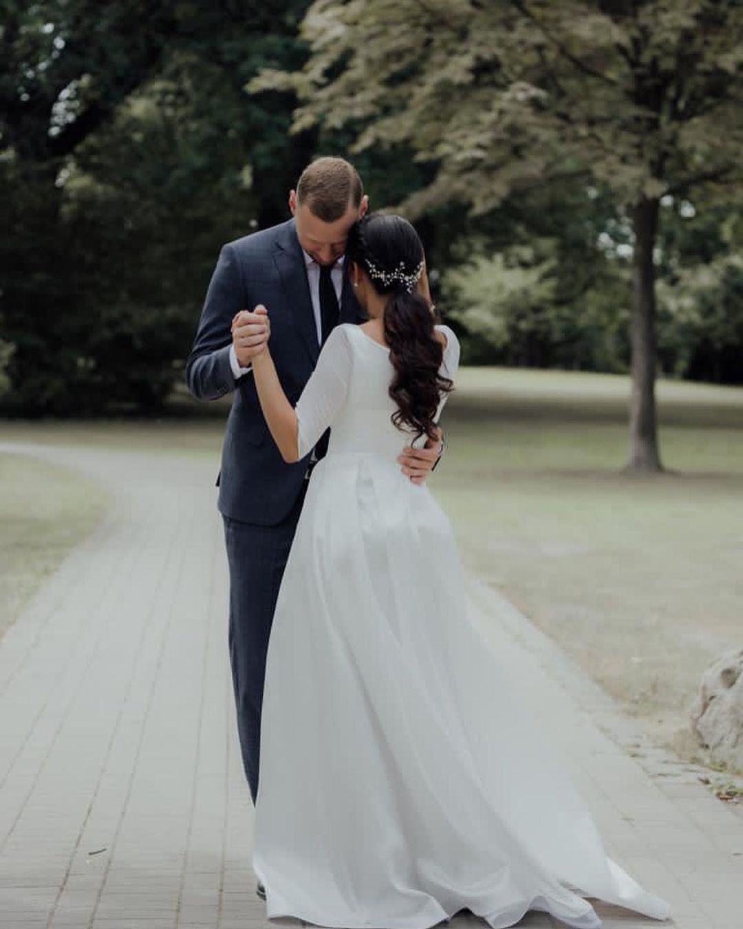 Elegant White Long Sleeves Aline Wedding Dress Simple Garden Bridal Dress for Bride-newarrivaldress