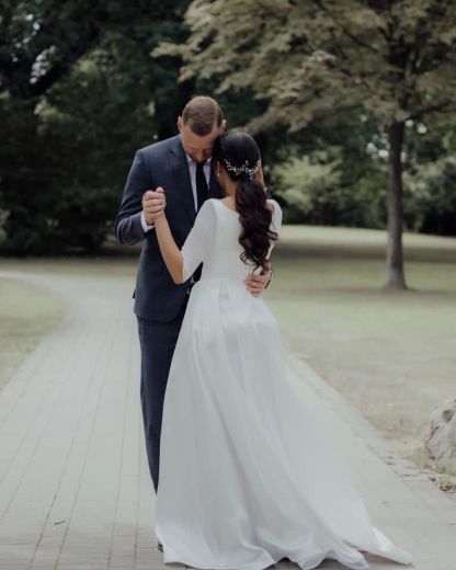 Elegant White Long Sleeves Aline Wedding Dress Simple Garden Bridal Dress for Bride-newarrivaldress