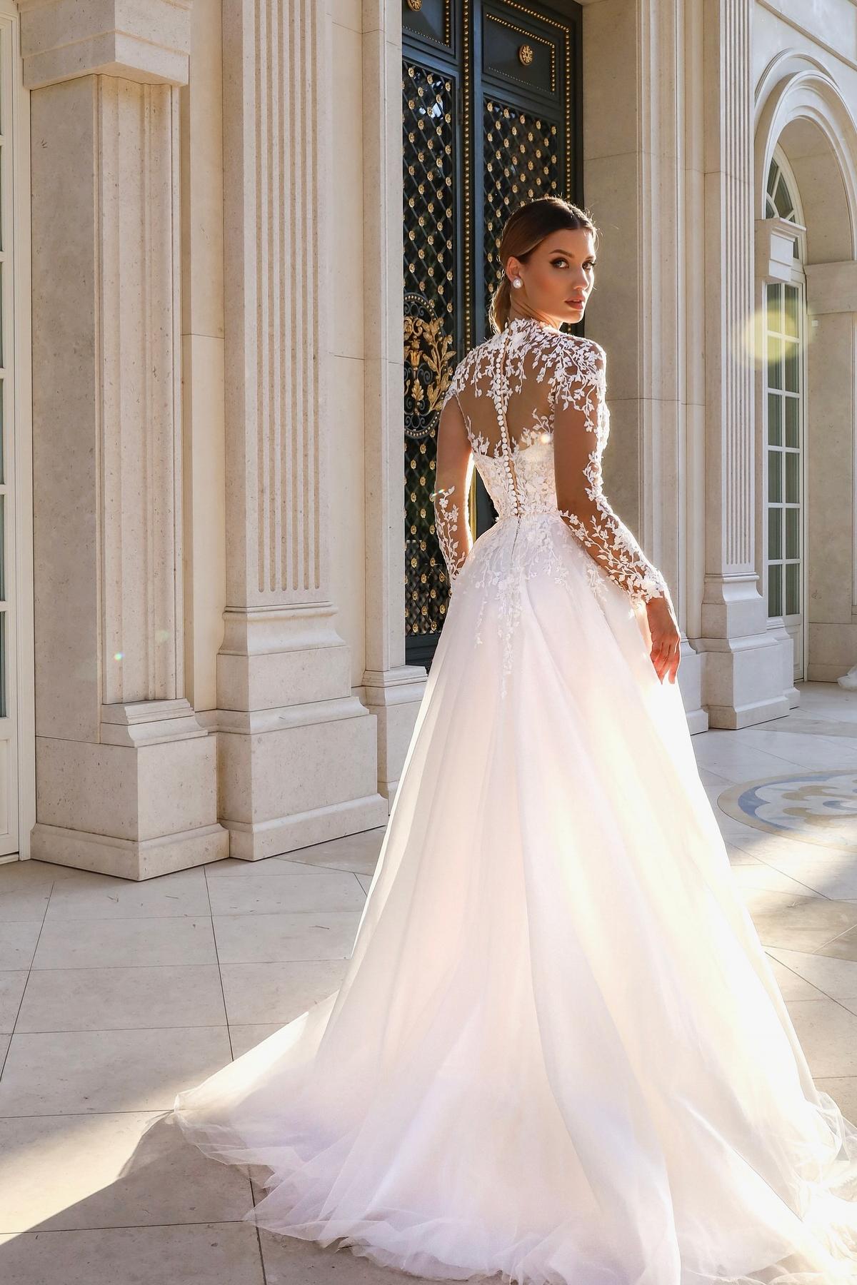 Gorgeous Long Sleeves White Aline Wedding Dresses High Neck Tulle Lace Bridal Dress-newarrivaldress