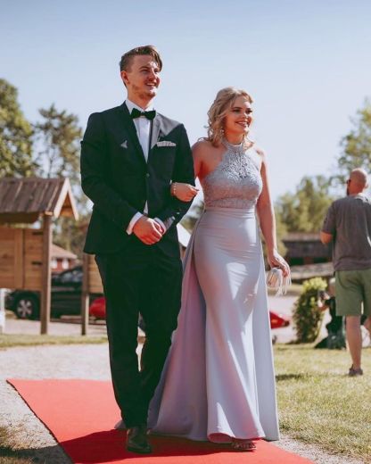 Halter Satin Mermaid Evening Dress Lace Appliques Prom Dress Floor Length-newarrivaldress