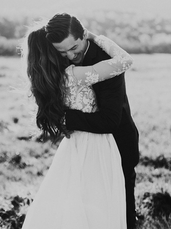 Long Sleeve Bridal Gowns Online | Floor Length Appliques Tulle Sexy Wedding Dresses-newarrivaldress