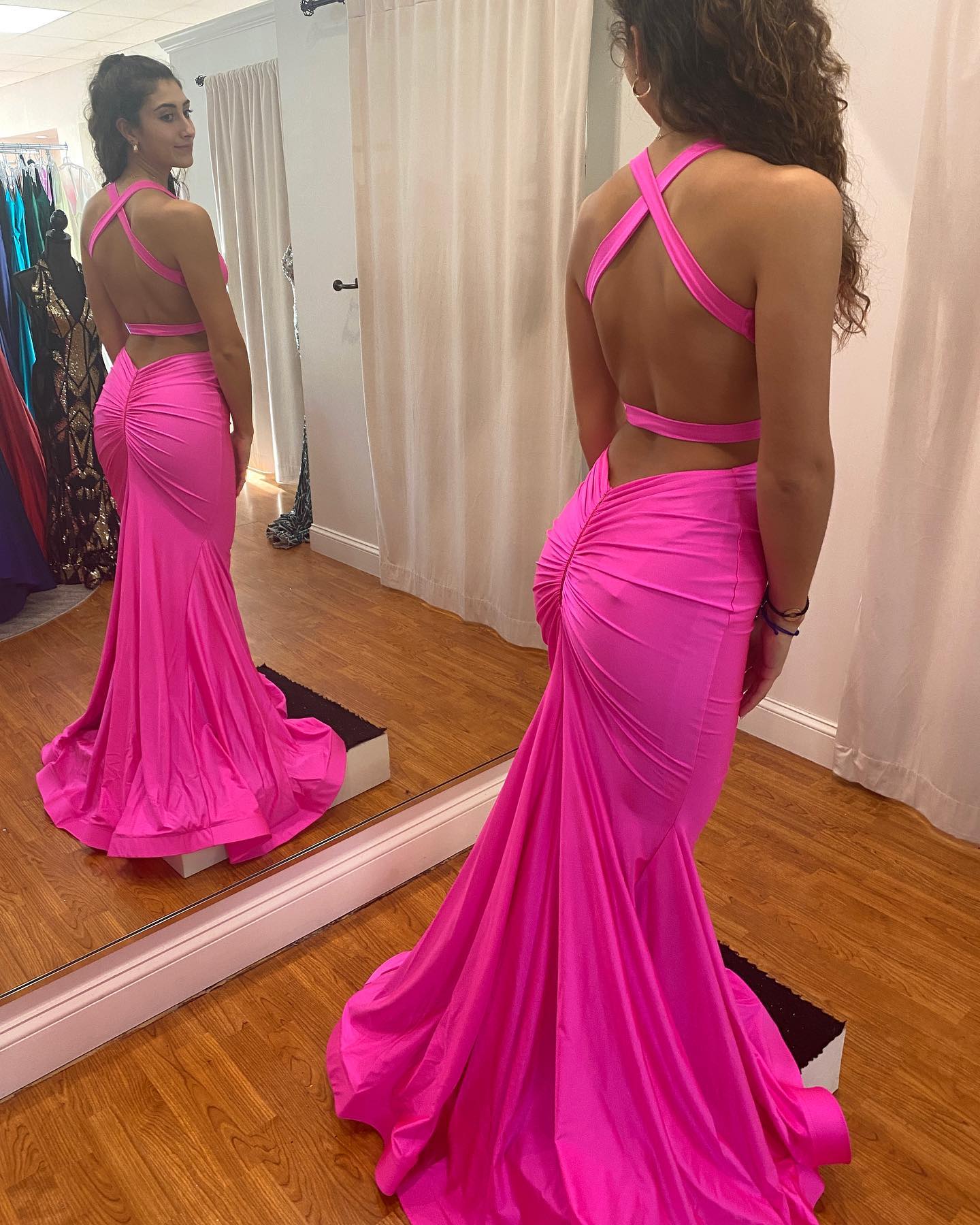 Modest Mermaid Halter V-neck Satin Open Back Prom Dress-newarrivaldress